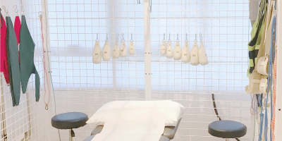 1.Cage-Therapy